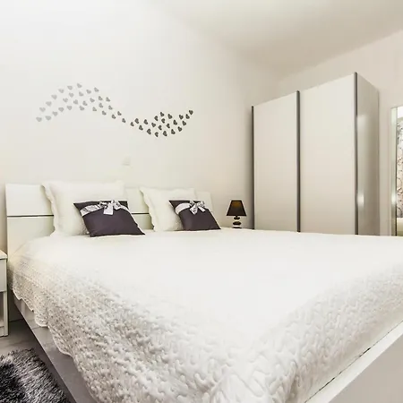 Adriatic Pearl Arena * 普拉