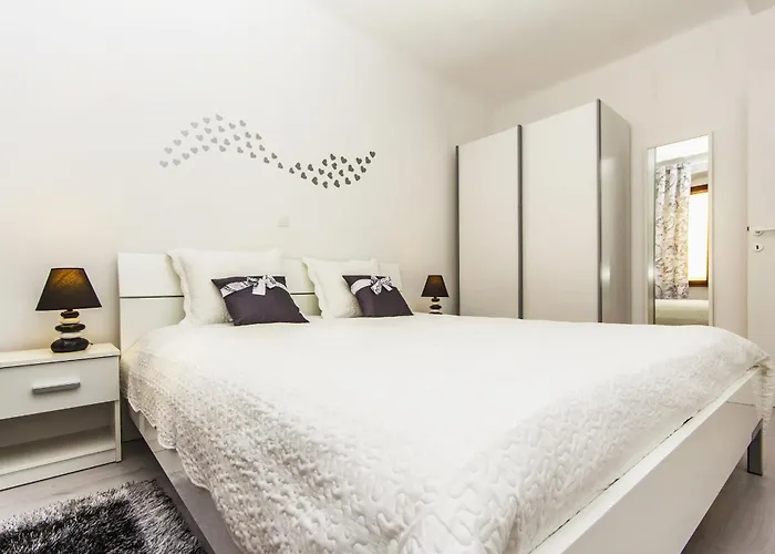 Adriatic Pearl Arena * 普拉